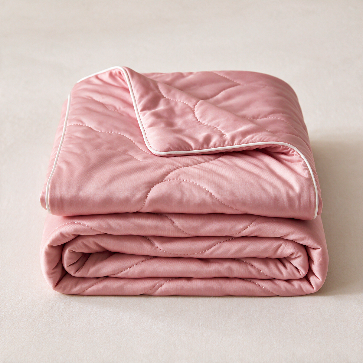 sleepbettr. Eisdecke Rosé, gefaltet